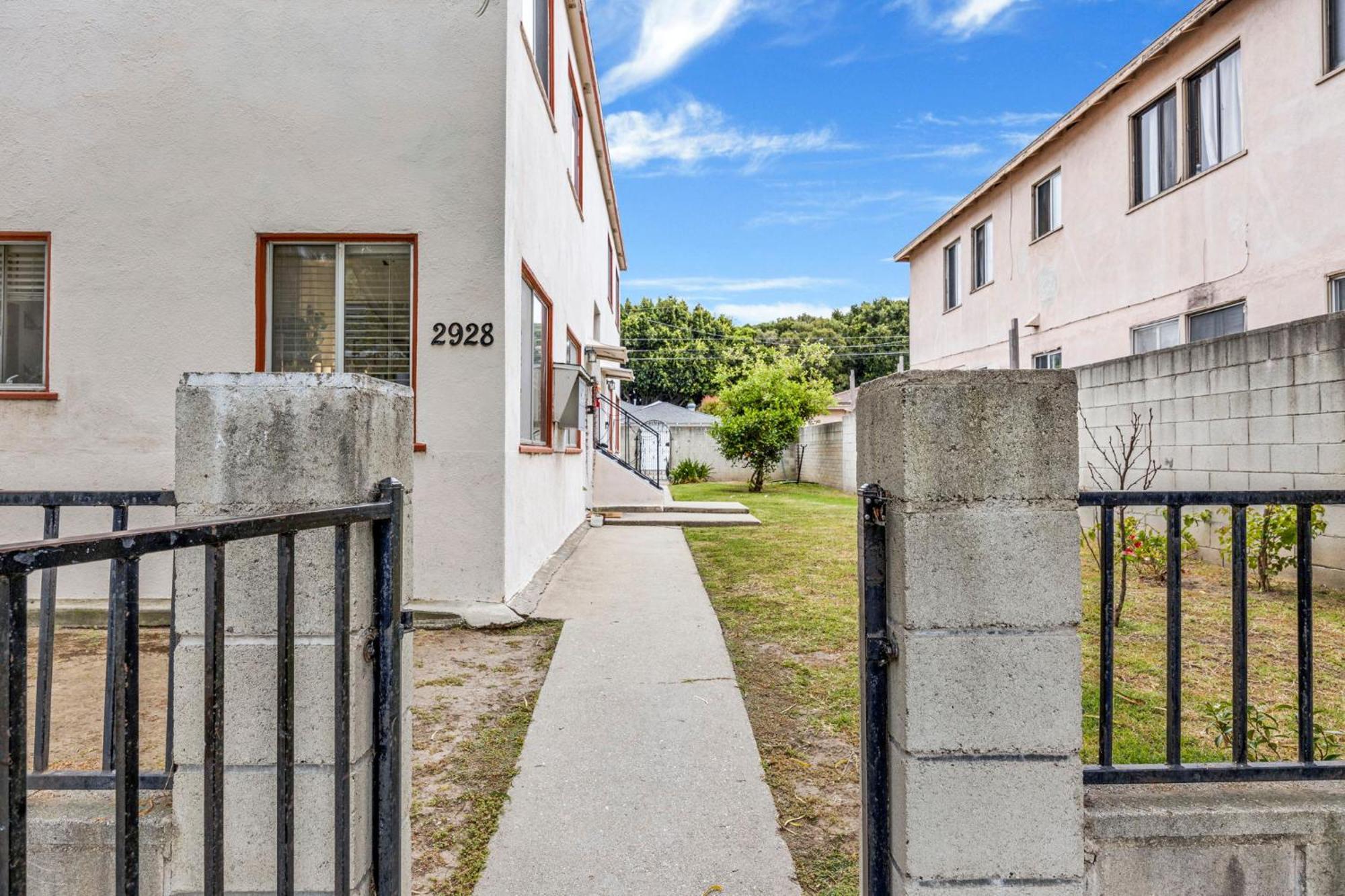 Cozy, Luxurious, Oasis, With Free Parking