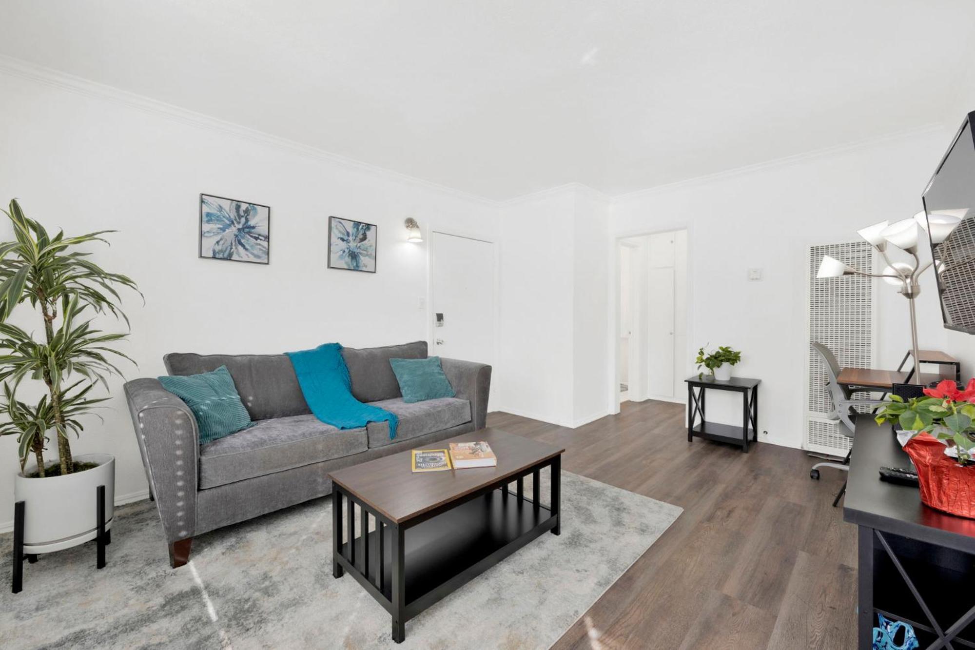 Appartement Cozy, Luxurious, Oasis, With Free Parking