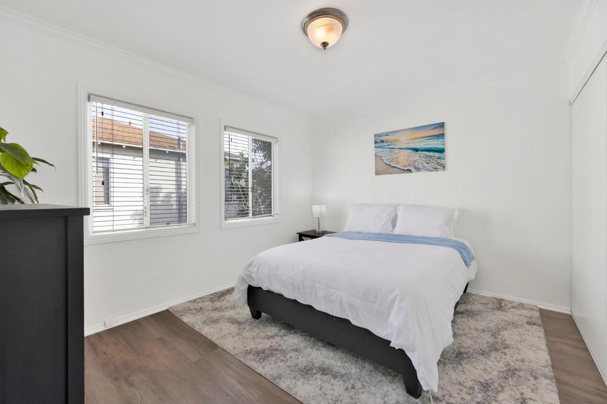 Cozy, Luxurious, Oasis, With Free Parking *